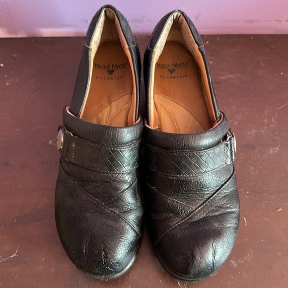 Nurse Mates Women's Black Leather Slip-On Clogs Comfort Shoes Size 8.5 - Picture 1 of 3
